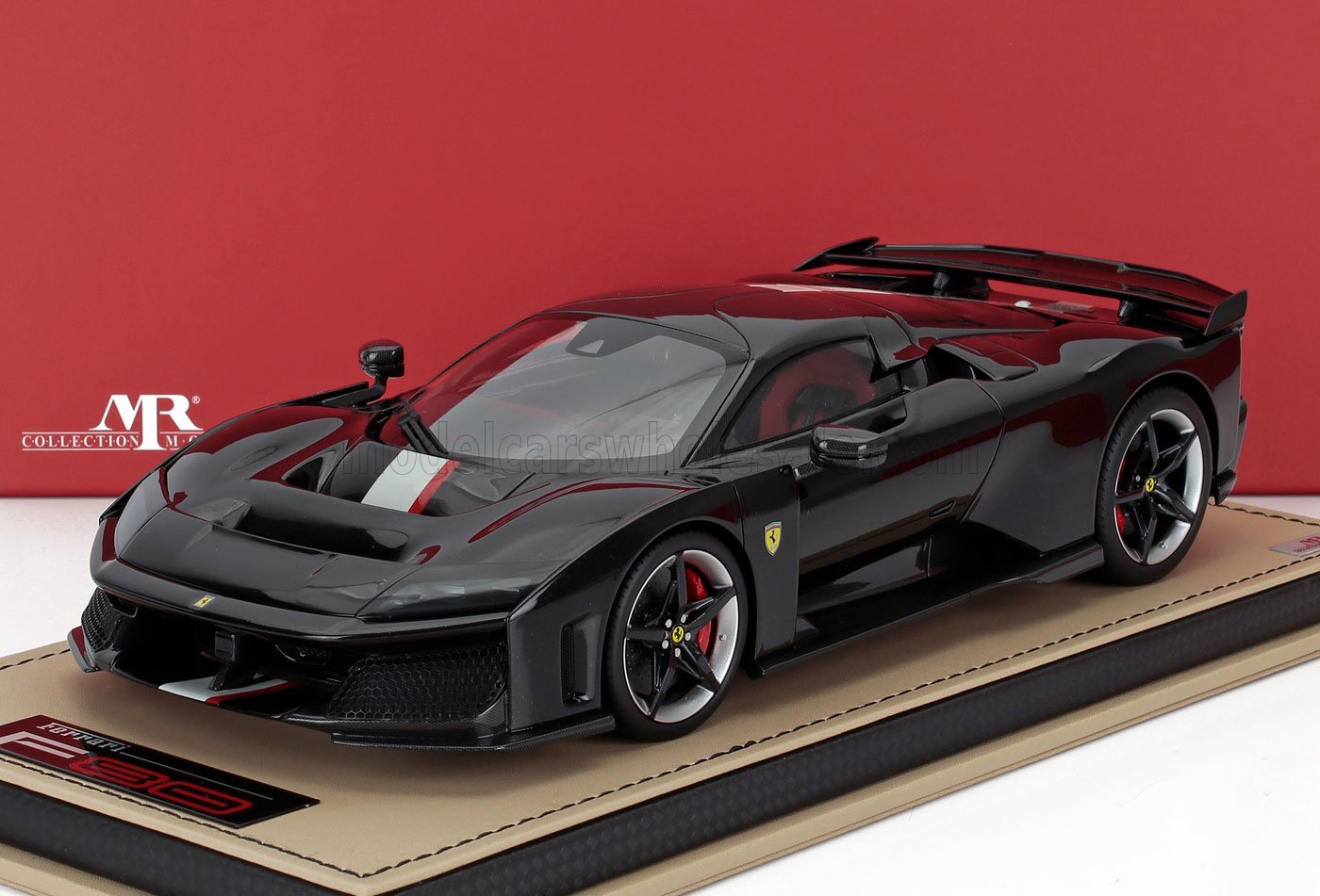 FERRARI - F80 2024 - CON VETRINA - WITH SHOWCASE -