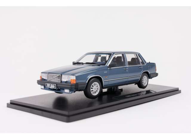 VOLVO - 760 TURBO 1985 - LIGHT BLUE