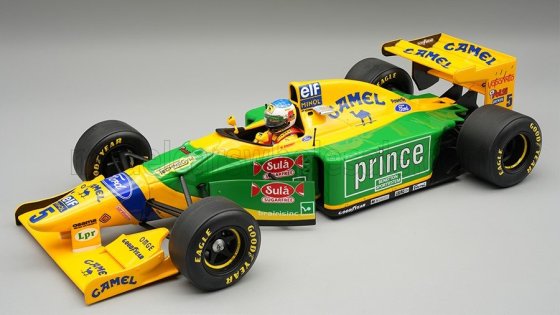 BENETTON - F1 B193B TEAM BENETTON FORD N 5 HUNGARIAN GP (with pilot figure) 1993 MICHAEL SCHUMACHER