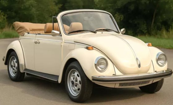 VW 1303 Cabriolet 1972 Light Ivory 1:18