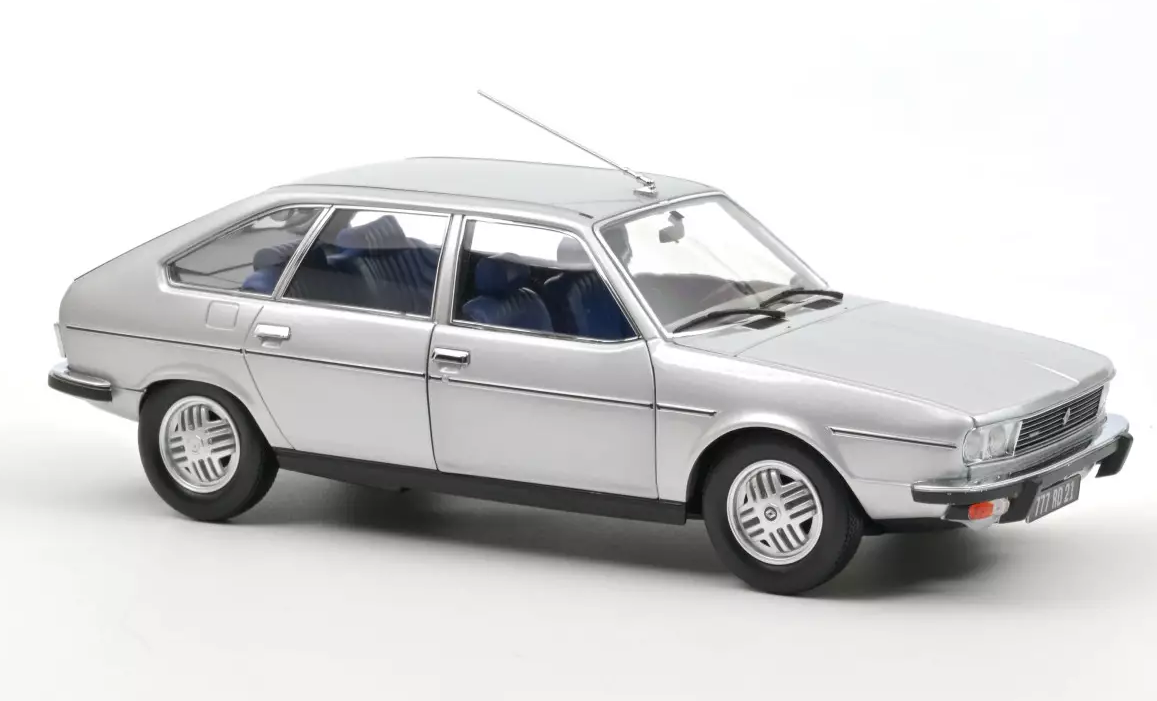 Renault 30 TX 1979 Zilver 1:18