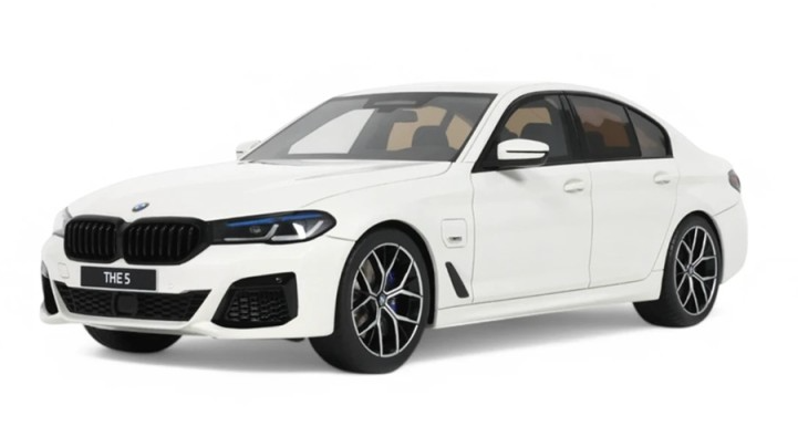 BMW 545E X DRIVE SALOON M SPORT ALPINE WHITE III 2
