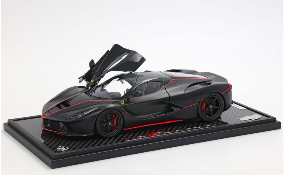 Ferrari LaFerrari Matt black with red stripes disp