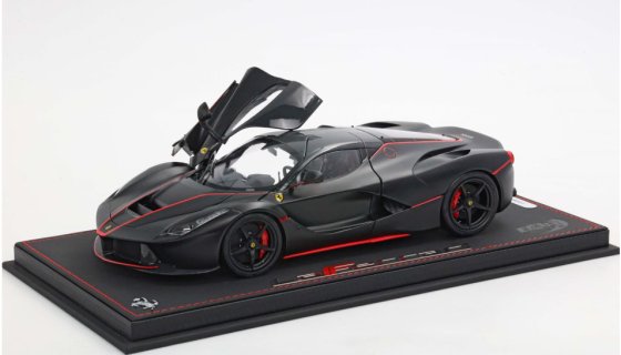 Ferrari LaFerrari Matt black with red stripes -base ecopelle -vetrina inclusa