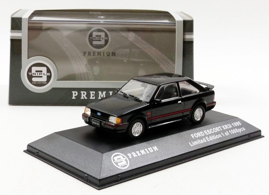 Ford Escort XR3-1990 - 1/43 zwart