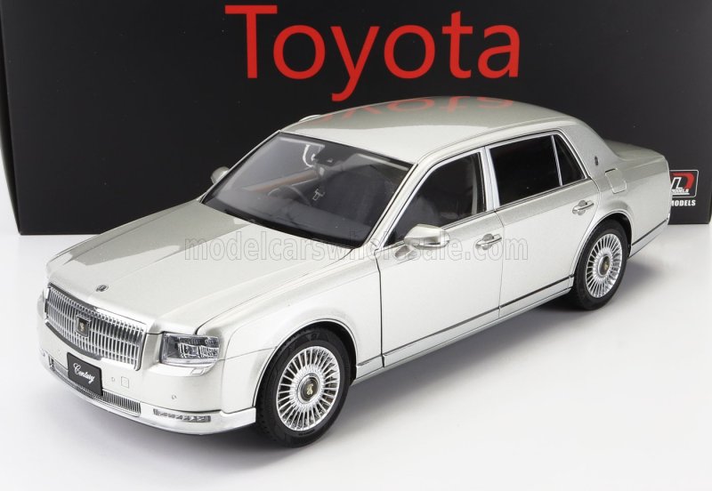 TOYOTA - CENTURY 2022 - SILVER