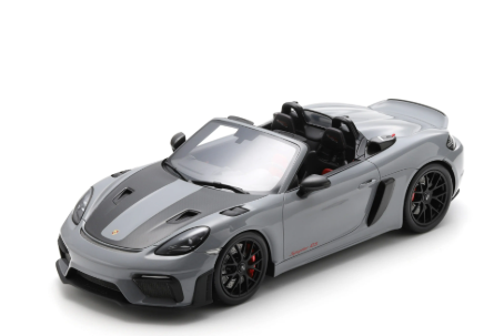 Porsche 718 Spyder RS - Nardo Grey with Weissach P