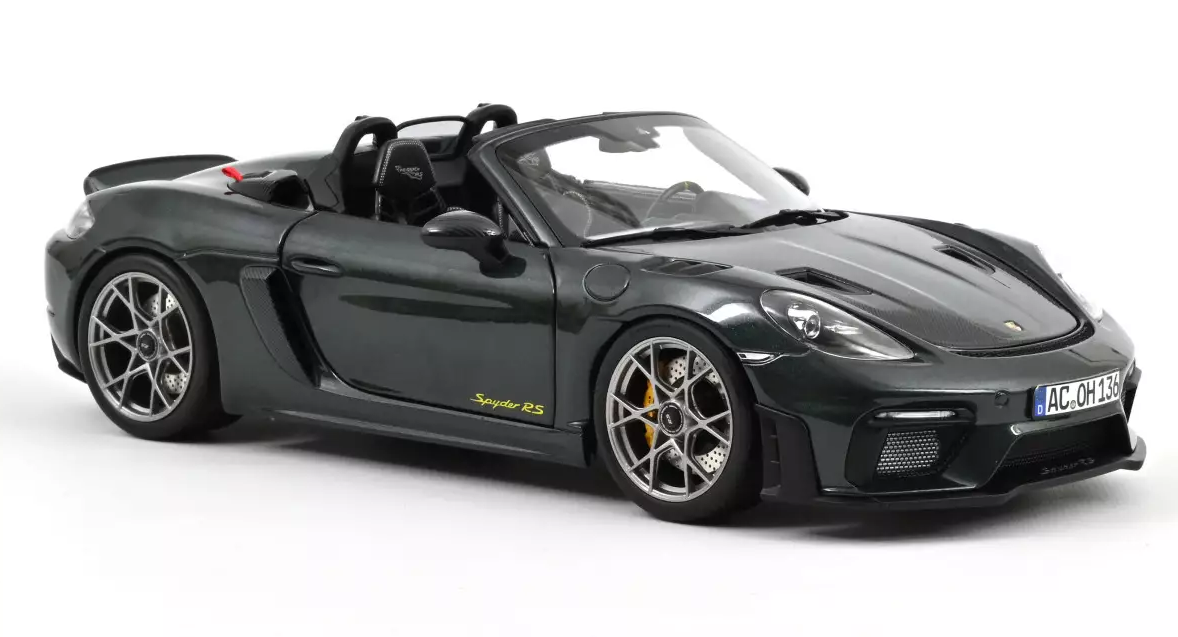Porsche 718 Spyder RS w/ Weissach Pack 2023 Forest