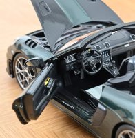 Porsche 718 Spyder RS w/ Weissach Pack 2023 Forest Green