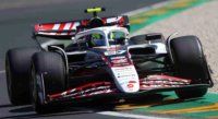 HAAS VF-25 N°87 MoneyGram Haas F1 Team 4th GP Méxique 2025 Oliver Bearman w/pitboard
