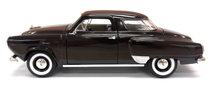 Studebaker Champion, donkerrood, 1950, 1:18