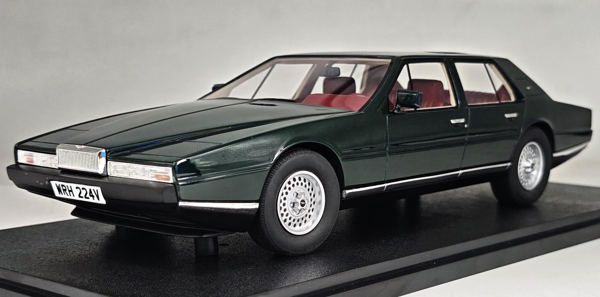 ASTON MARTIN - LAGONDA S2 1985 - GREEN