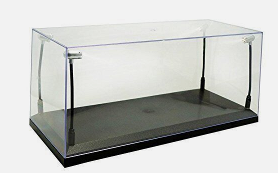 Vitrine met 4 led lichten , zwarte basis