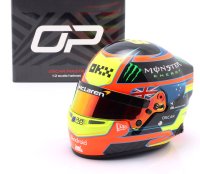 Oscar Piastri #81 McLaren F1 team Formula 1 2025