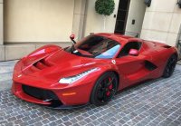 Ferrari LaFerrari Rosso Fuoco Pilote de F1 n° 44, vitrine incluse