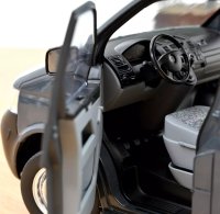 VW Transporter 2003 antracietgrijs 1:18