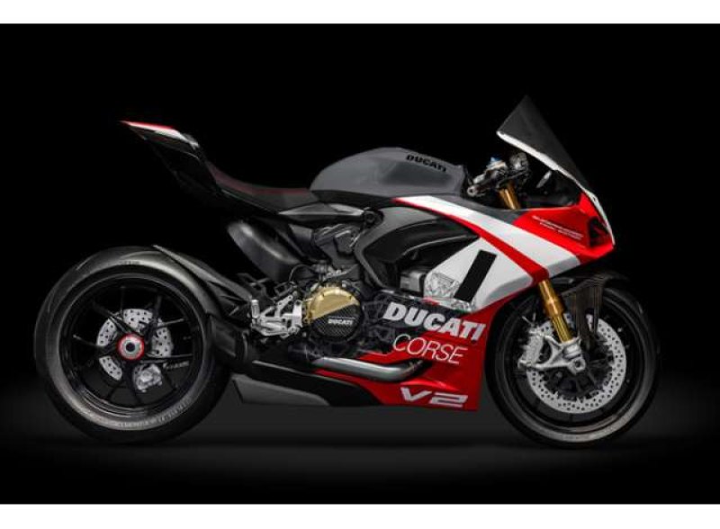 Ducati Panigale V2 Superquadro Final Edition 1/4 schaalmodel door Pocher