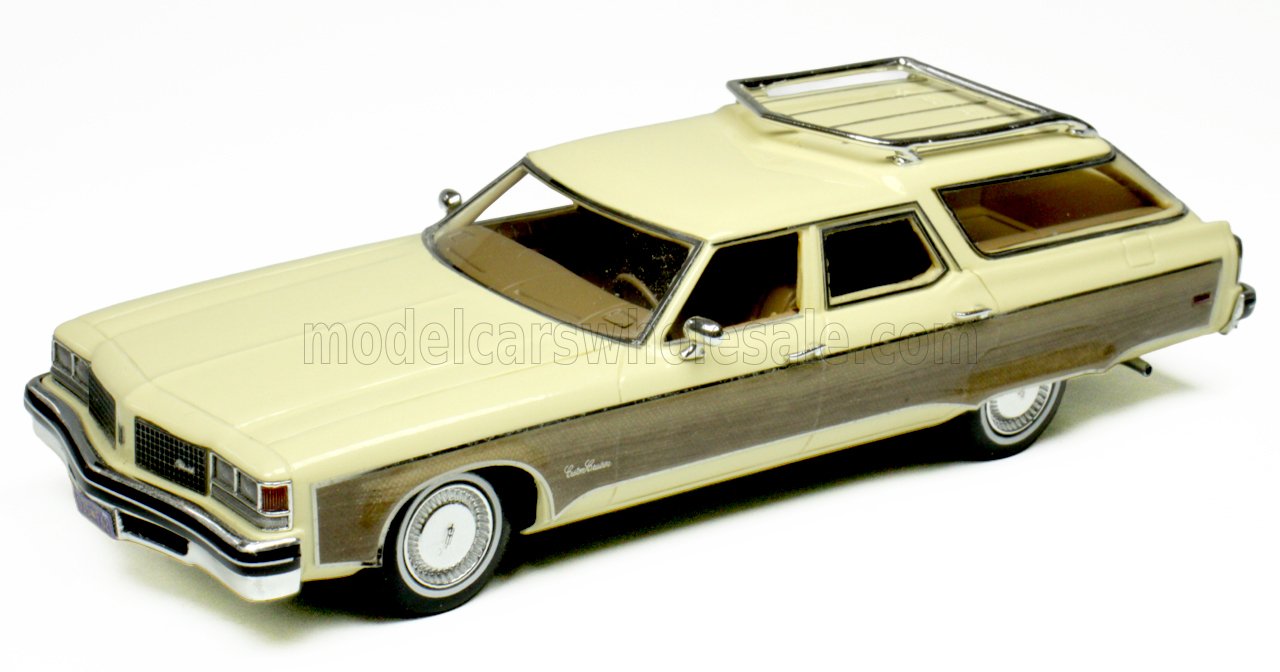 OLDSMOBILE - CUSTOM CRUISER SW STATION WAGON 1976 