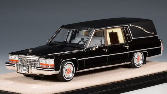 CADILLAC - SUPERIOR 1980 - HEARSE noir