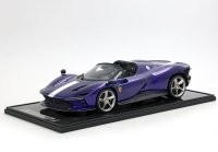 Ferrari Daytona SP3 Serie Icona Tetto aperto Viola Dino e striscia bianca