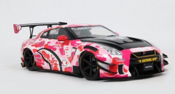 NISSAN GT-R (R35) W/ LIBERTY WALK BODY KIT 2.0 PINK CAMO 2025