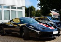 Ferrari 458 Speciale Nero DS with striscia rosso - bianco