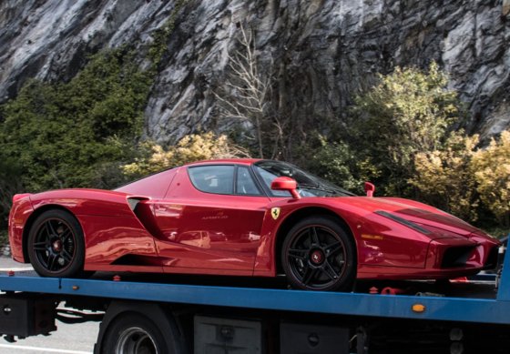 Ferrari Enzo diecast apribile F1 2007 red - cerchi rosso e nero - Luxury pack