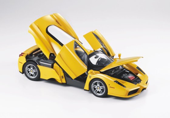 Ferrari Enzo diecast apribile Giallo Modena - cerchi Silver - Luxury pack