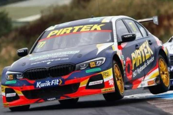 BMW 330i N°77 BMW Pirtek Racing BTCC 2019Andrew J