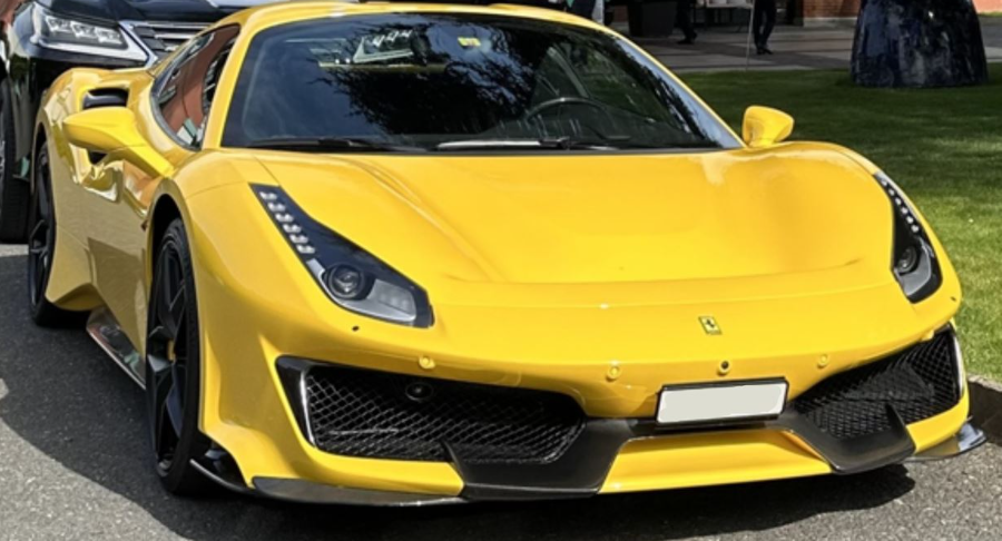 Ferrari 488 Pista Spider Giallo Modena