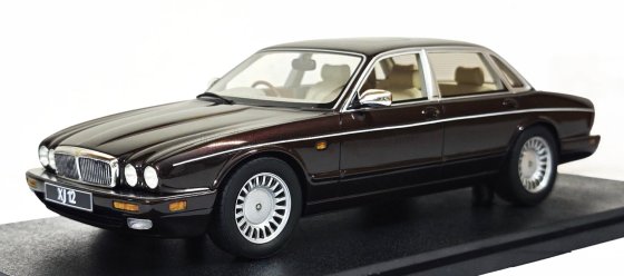 Jaguar XJ6 Sovereign (X300) 1995 1:18 Cult Scale Models