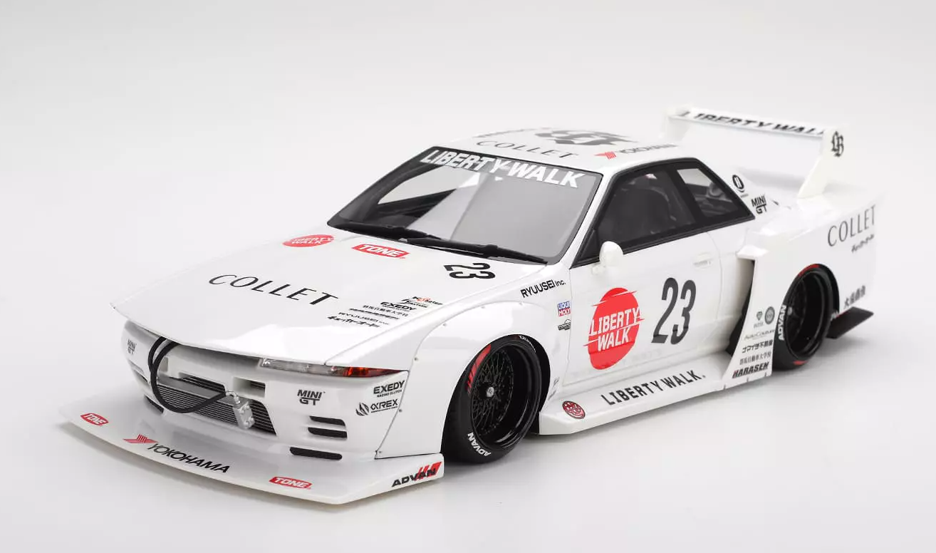 NISSAN SKYLINE GTR (R32) KAIDO WORKS LB-HINOMARU 2