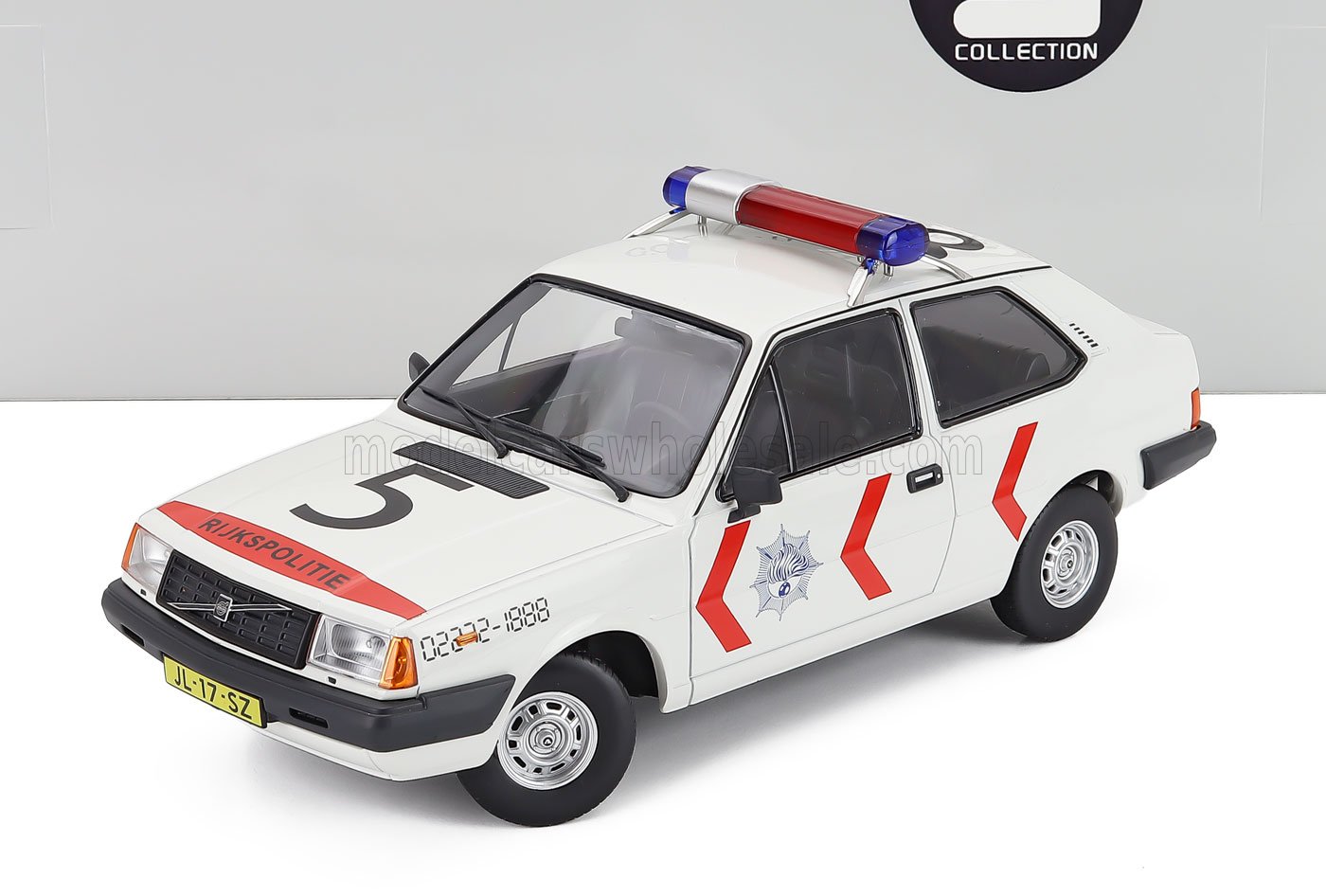 VOLVO - 343 GLS DUTCH POLICE 1982 - WHITE RED