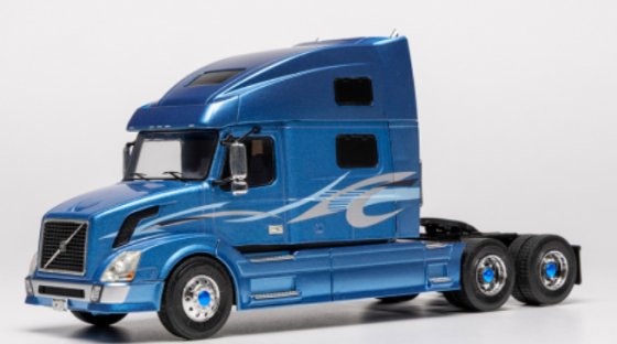 Volvo VNL 730 2010 modèle réduit 1/43 de IXO