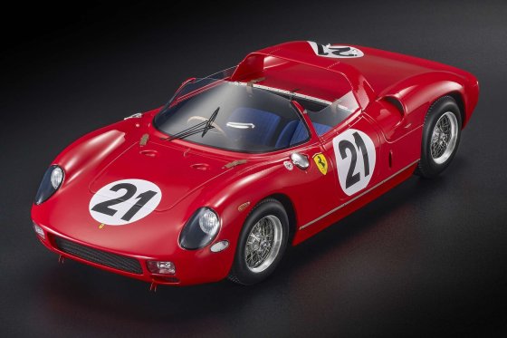 Ferrari 250P Spider 3.0L V12 Le Mans 1963 modèle réduit 1/12 TopMarques