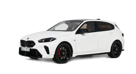 BMW M135i xDrive 1/18 schaalmodel van OTTO Mobile