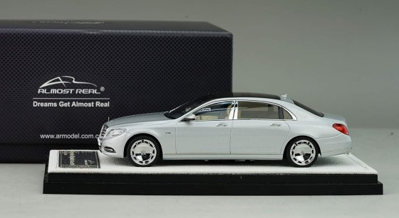 Mercedes-Maybach S-Klasse 2016 argent 1/43 Almost Real