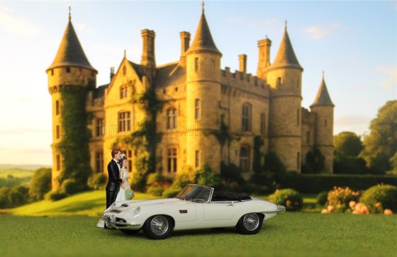 JAGUAR - E-TYPE FRUA ROADSTER OPEN 1964 -  JUST MARRIED - WEDDING WITH 2 FIGURES