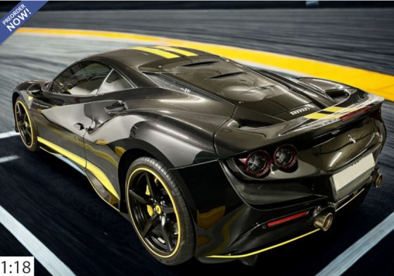 Ferrari F8 Tributo 1/18 BBR Nero Daytona metallizzato avec bandes jaunes