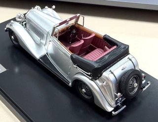 Bentley 4¼ Litre DHC Vanden Plas Cabriolet 1939 Silver 1/43 Matrix