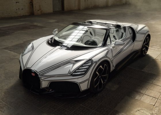 BUGATTI - W16 MISTRAL BLANC ETERNAL 2023 -  WITH SHOWCASE - WHITE