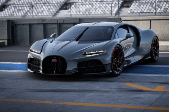 Bugatti Tourbillon “Équipe Pur Sang” 1:43