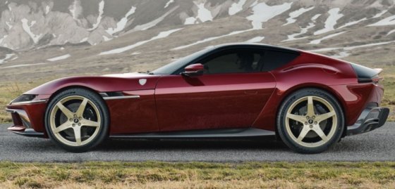 Ferrari 12-cilinder handgeschakeld Ruby Mica - Panoramadak
