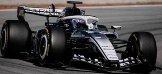 CADILLAC FORMULA 1 TEAM MAC-26 - ZHOU GUANYU - TEST BARCELONA 2026
