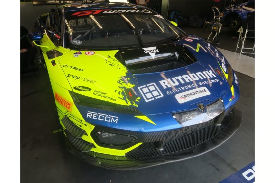 Lamborghini Temerario GT3 nr. 96 Rutronik Racing 24H Spa 2026 L. Engstler - M. Mapelli - P. Niederhauser Limited 300