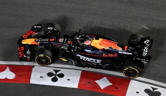  ORACLE RED BULL RACING RB21 MAX VERSTAPPEN WINNER LAS VEGAS GP 2025