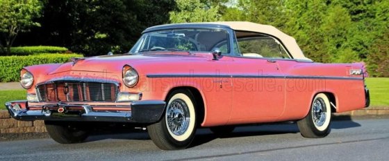 CHRYSLER - NEW YORKER CABRIOLET CLOSED 1956 - ROSEWOOD TAN CREAM