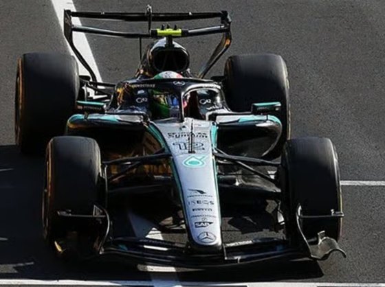Mercedes - AMG Petronas Formula 1 Team W17 No.12 Winner Italian GP 2026 - Kimi Antonelli ( with figurine, with number and pit board )
